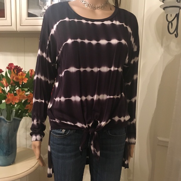 SILKY SOFT HIGH~LO PATTERN BACK LONGER THAN FRONT TOP - Picture 4 of 10